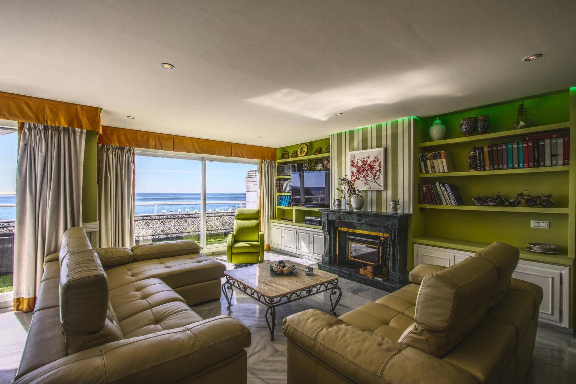 Apartment 1149 Unique Beachfront Penthouse Center 400m2 *