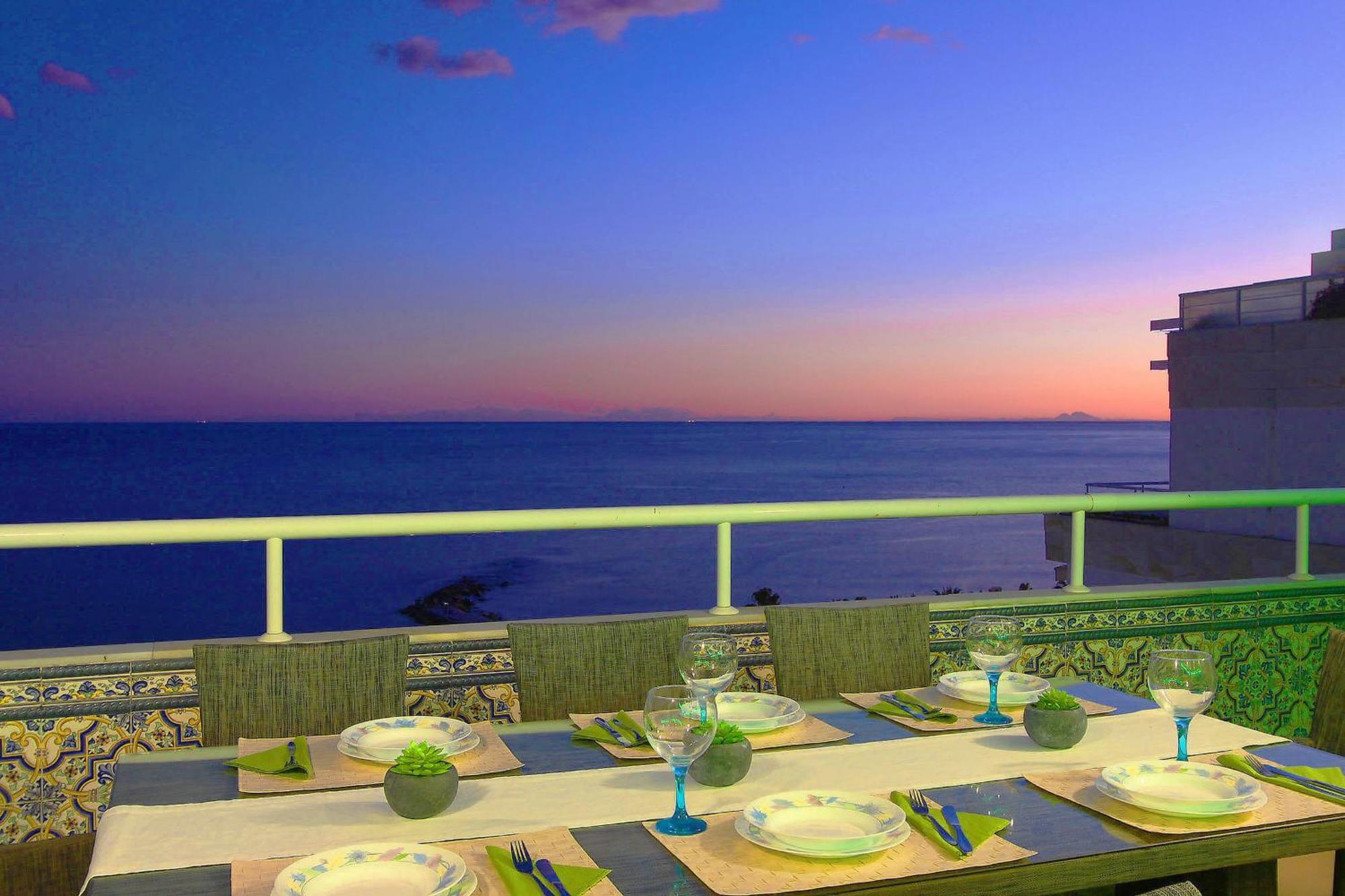 Apartment 1149 Unique Beachfront Penthouse Center 400m2 *